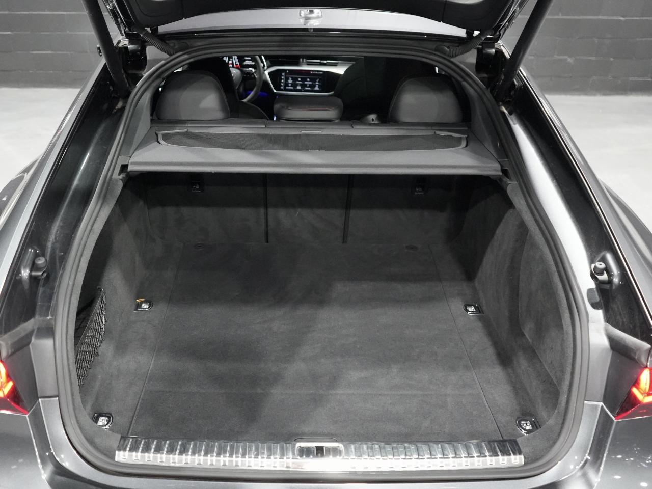 2022 Audi RS 7 ROOF/HUD/B&O/22 IN RIM/360 CAM/DRIVE ASSIST/1OWNER Photo