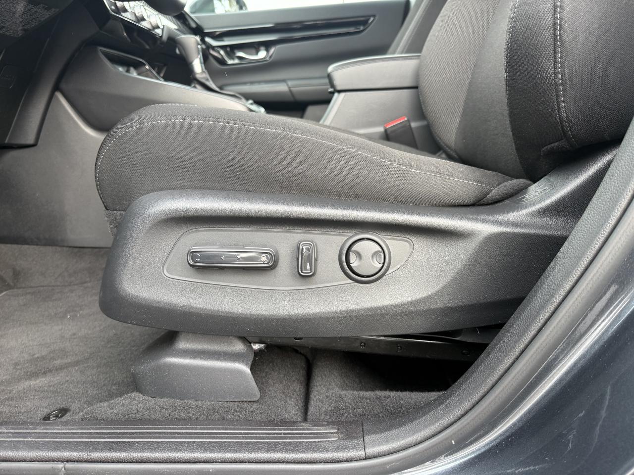 2025 Honda CR-V Sport AWD | SUNROOF | REMOTE START | BLUETOOTH | Photo