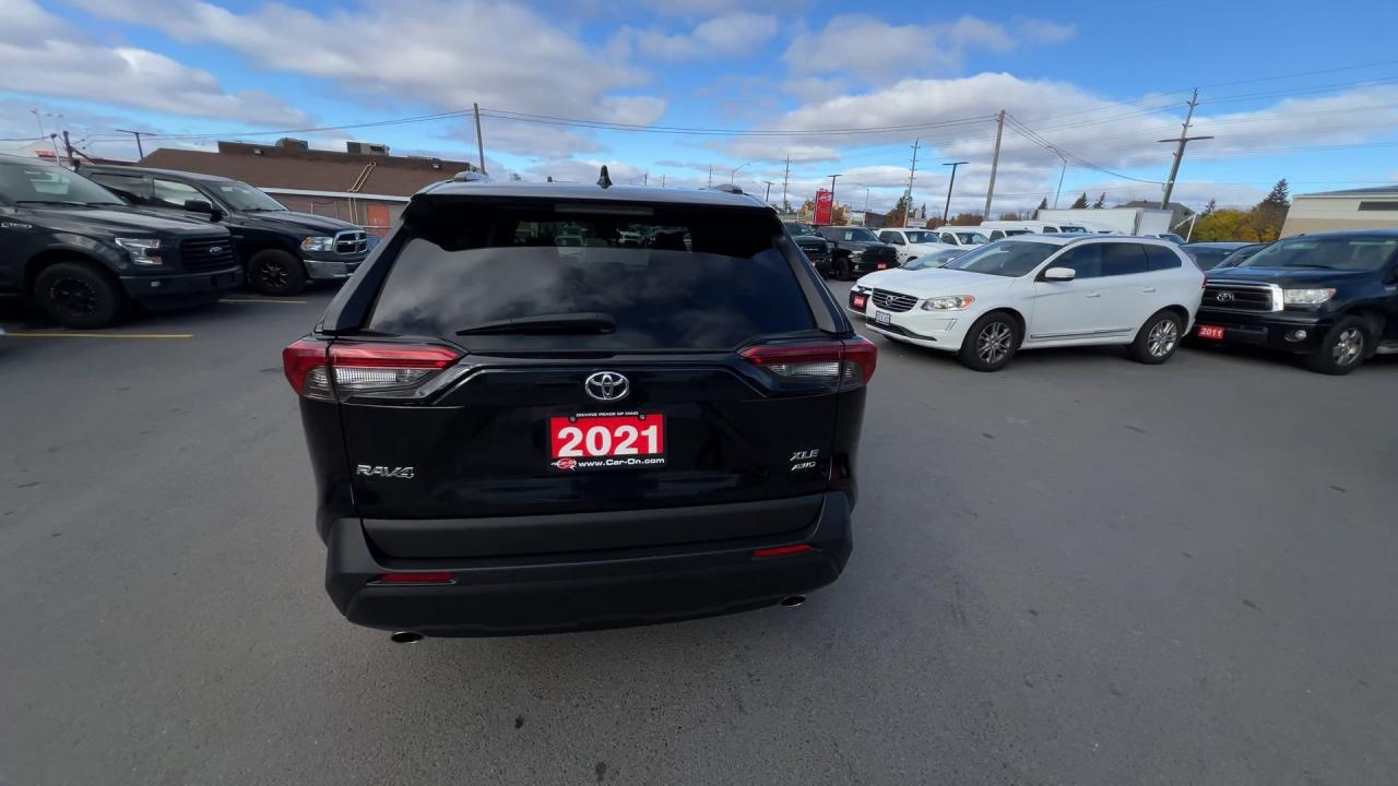 2021 Toyota RAV4 XLE PREMIUM AWD | HTD LEATHER | SUNROOF | CARPLAY Photo