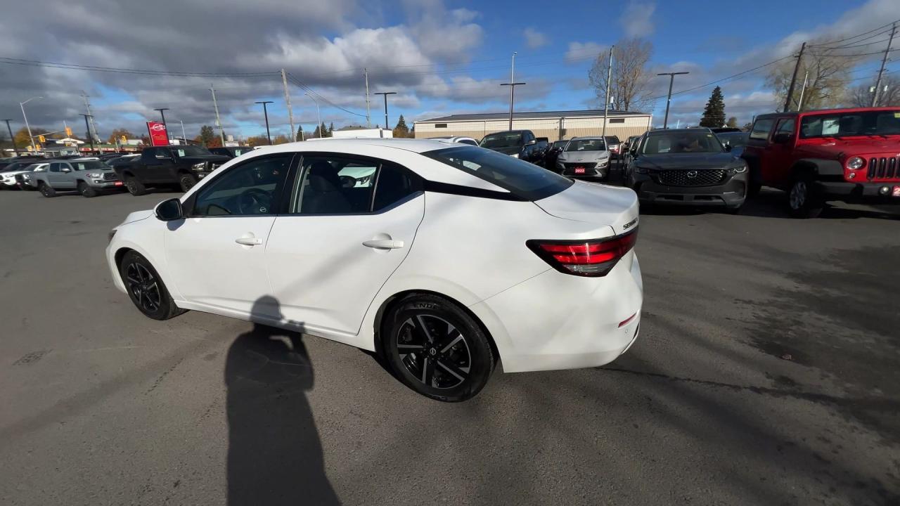 2024 Nissan Sentra SV |HTD SEATS |CARPLAY | REMOTE START |16IN ALLOYS Photo