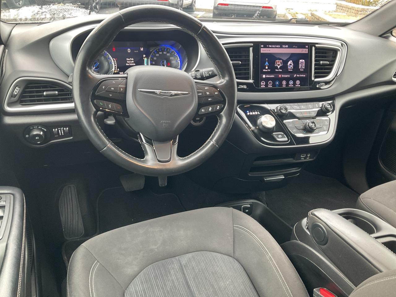 2020 Chrysler Pacifica S APPEARANCE PKG / ADV SAFETY / NAV / 20 WHEELS Photo