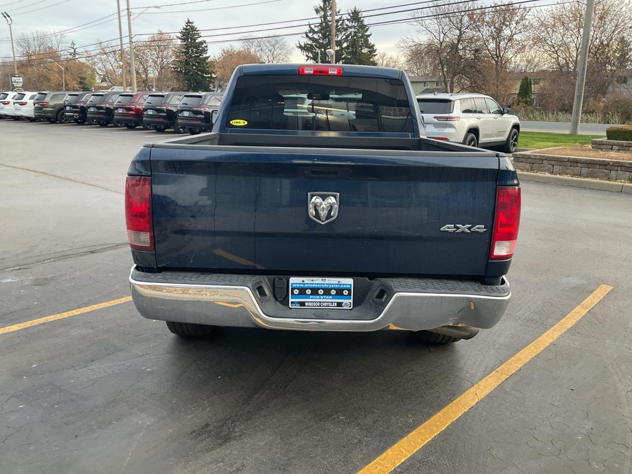 2019 RAM 1500 Crew Cab SXT PLUS QUAD CAB / V6 / 20 WHEELS / FOG LAMPS Photo