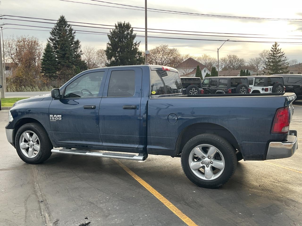 2019 RAM 1500 Crew Cab SXT PLUS QUAD CAB / V6 / 20 WHEELS / FOG LAMPS Photo