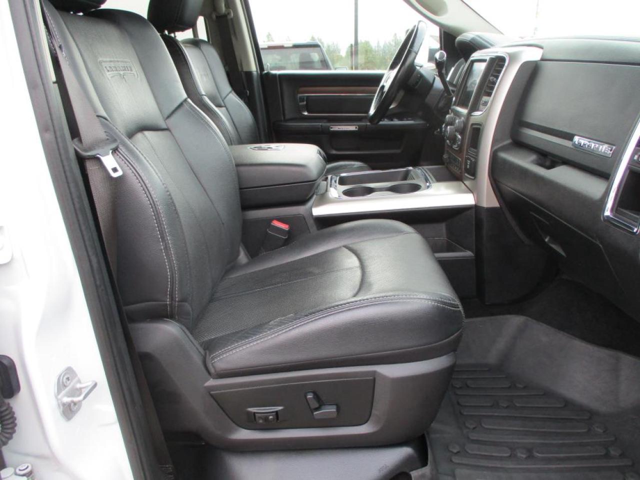 2018 RAM 2500 Laramie Crew Cab 4x4 Photo13