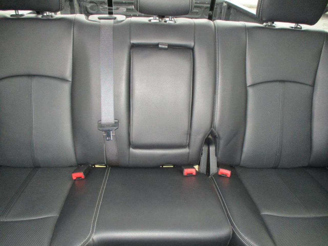 2018 RAM 2500 Laramie Crew Cab 4x4 Photo15