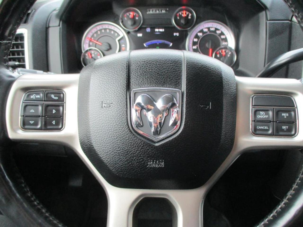 2018 RAM 2500 Laramie Crew Cab 4x4 Photo16