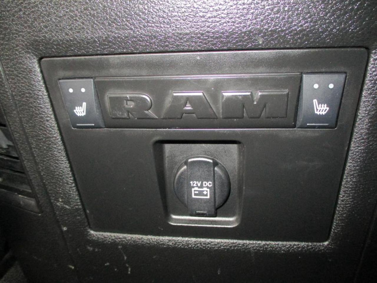 2018 RAM 2500 Laramie Crew Cab 4x4 Photo21