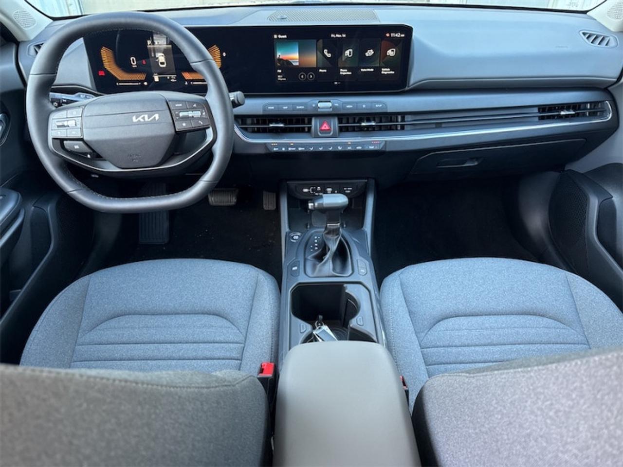 2025 Kia K4 EX   -  Heated Steering Wheel Photo3