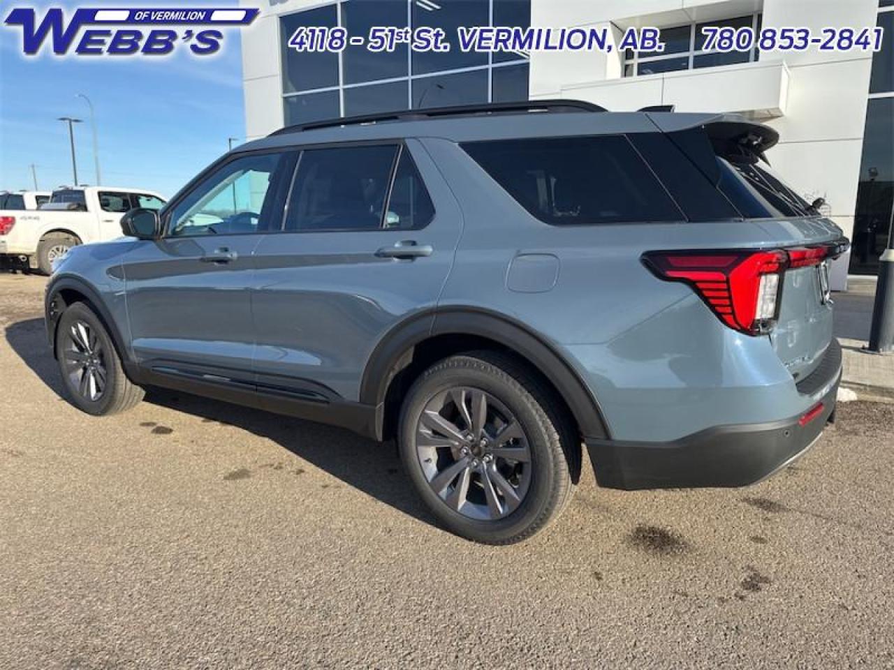 2026 Ford Explorer Active Photo3