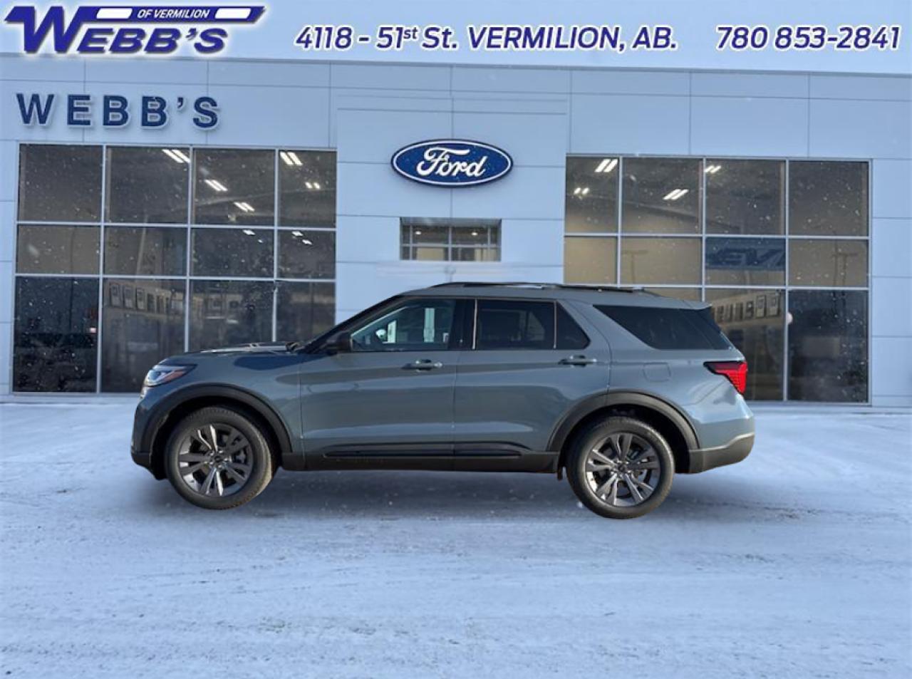 2026 Ford Explorer Active Photo2