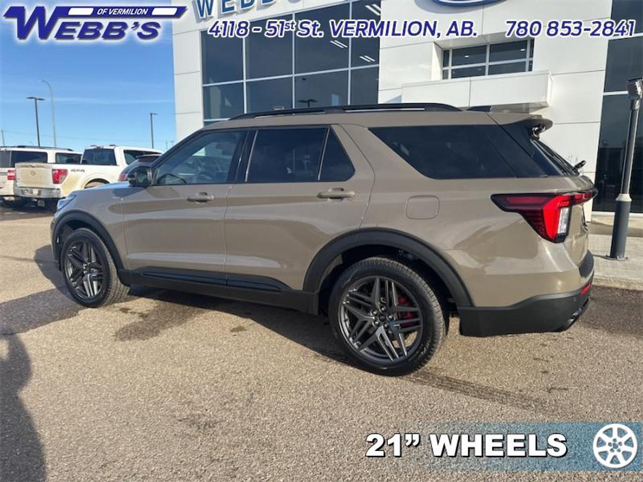 2026 Ford Explorer ST-Line Photo3