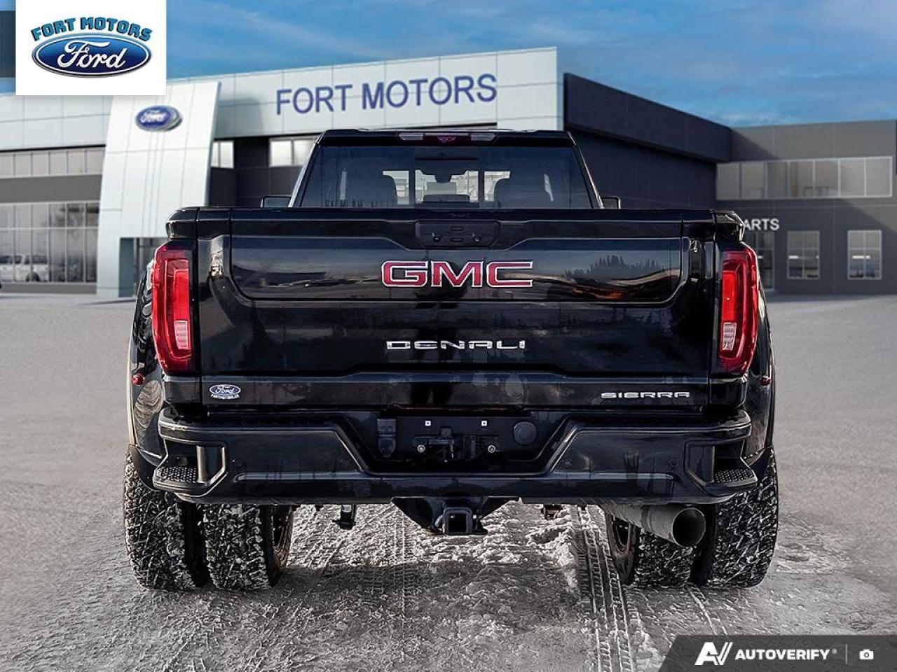 2023 GMC Sierra 3500 Denali Photo4