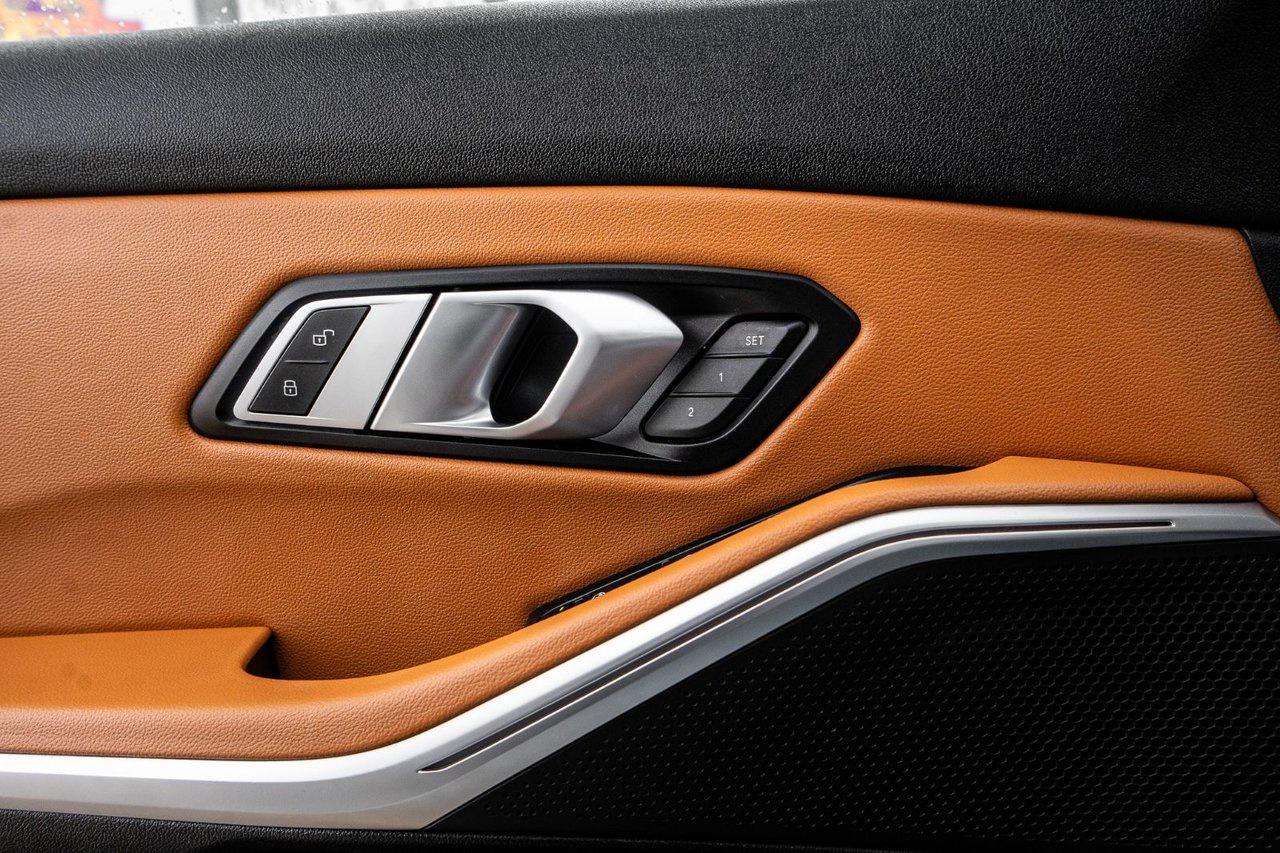 2022 BMW 3 Series 330e xDrive Photo