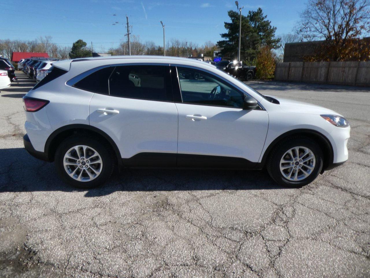 2022 Ford Escape SE SE Hybrid Photo