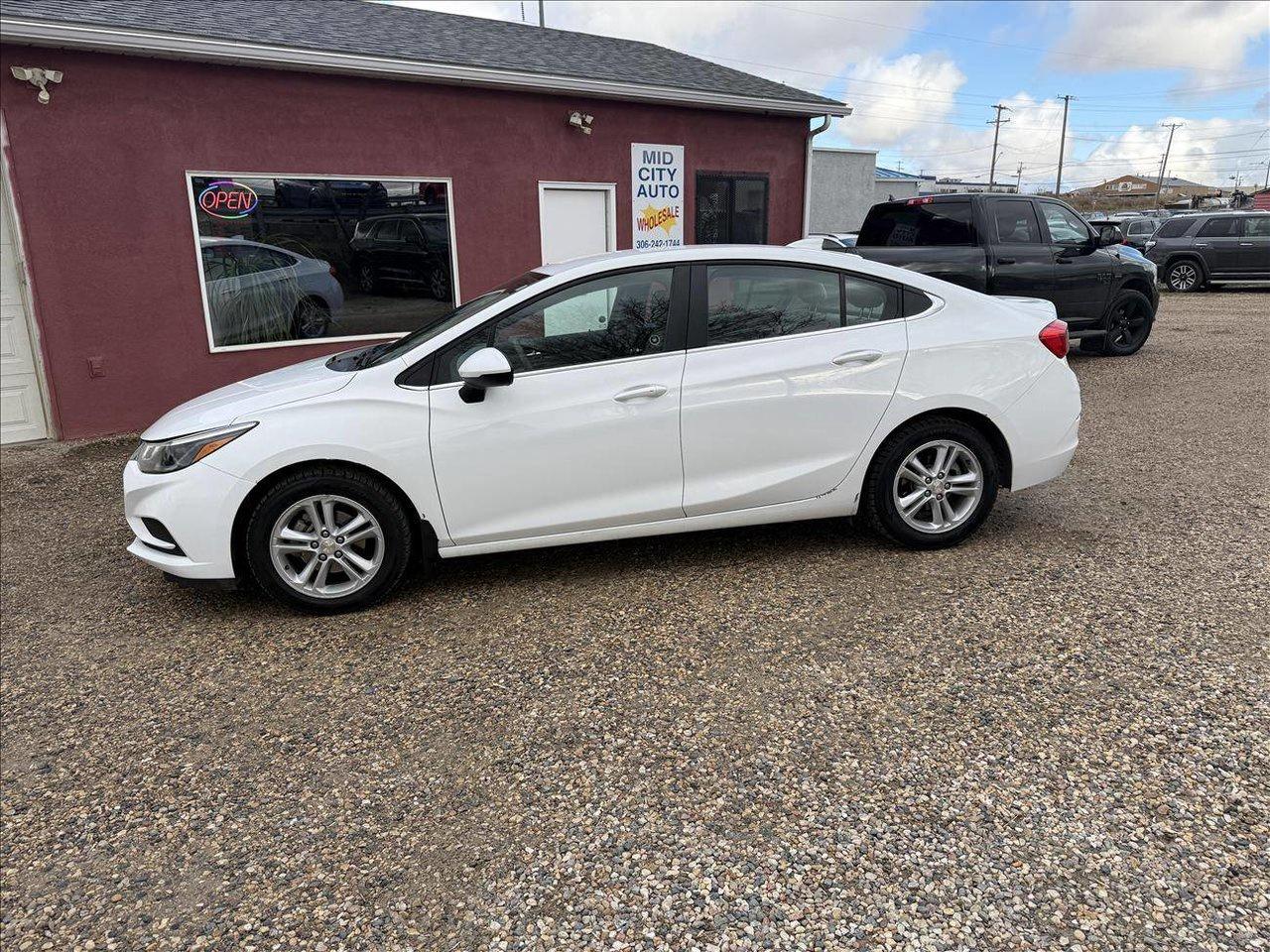 Used 2017 Chevrolet Cruze LT AUTO for sale in Saskatoon, SK