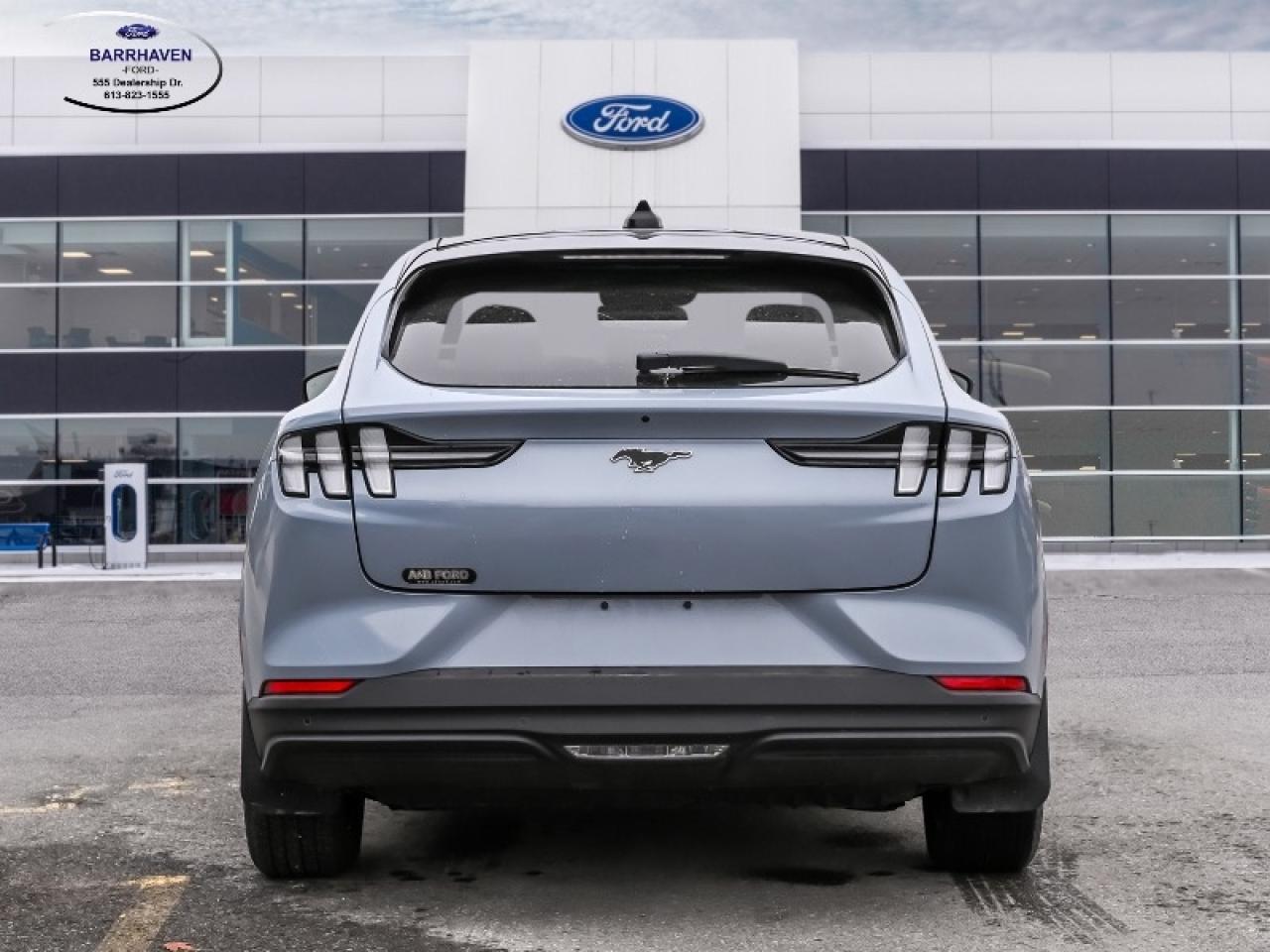 2025 Ford Mustang Mach-E Premium Photo4