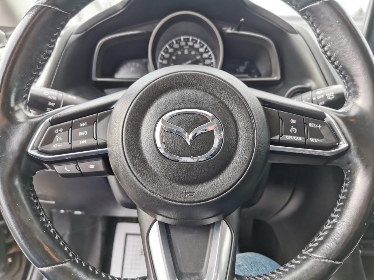 2018 Mazda MAZDA3 i Touring - Photo #22
