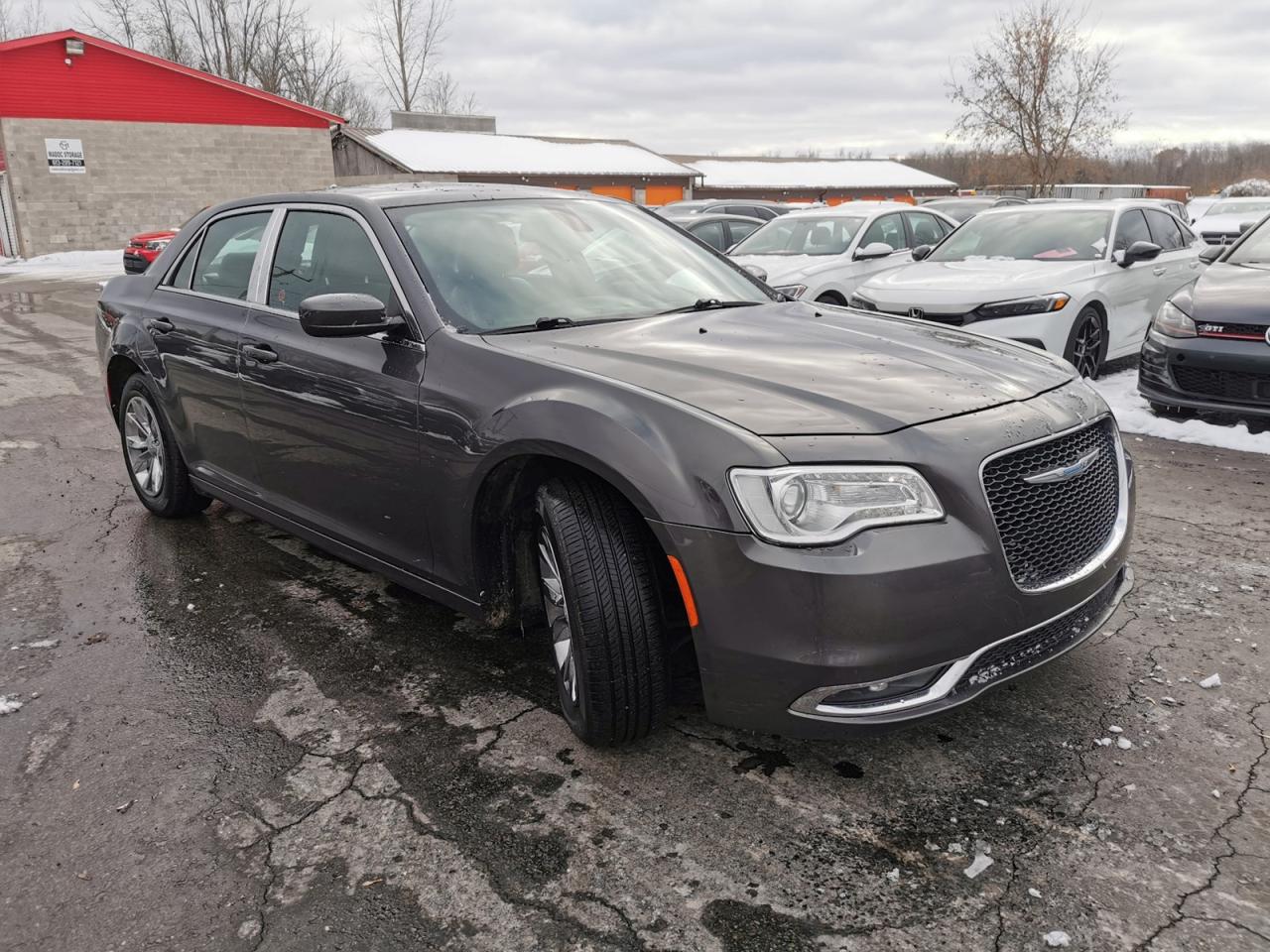 2018 Chrysler 300 Touring  - Photo #7