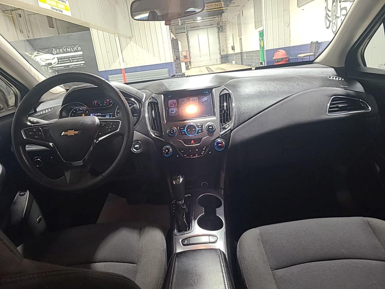 2017 Chevrolet Cruze LT - Photo #6