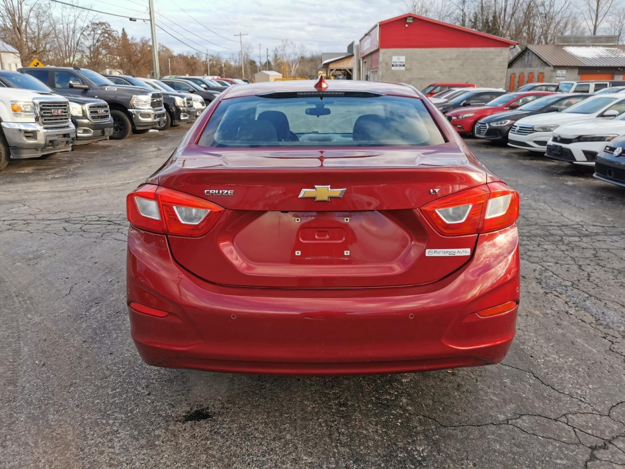 2017 Chevrolet Cruze LT Photo3