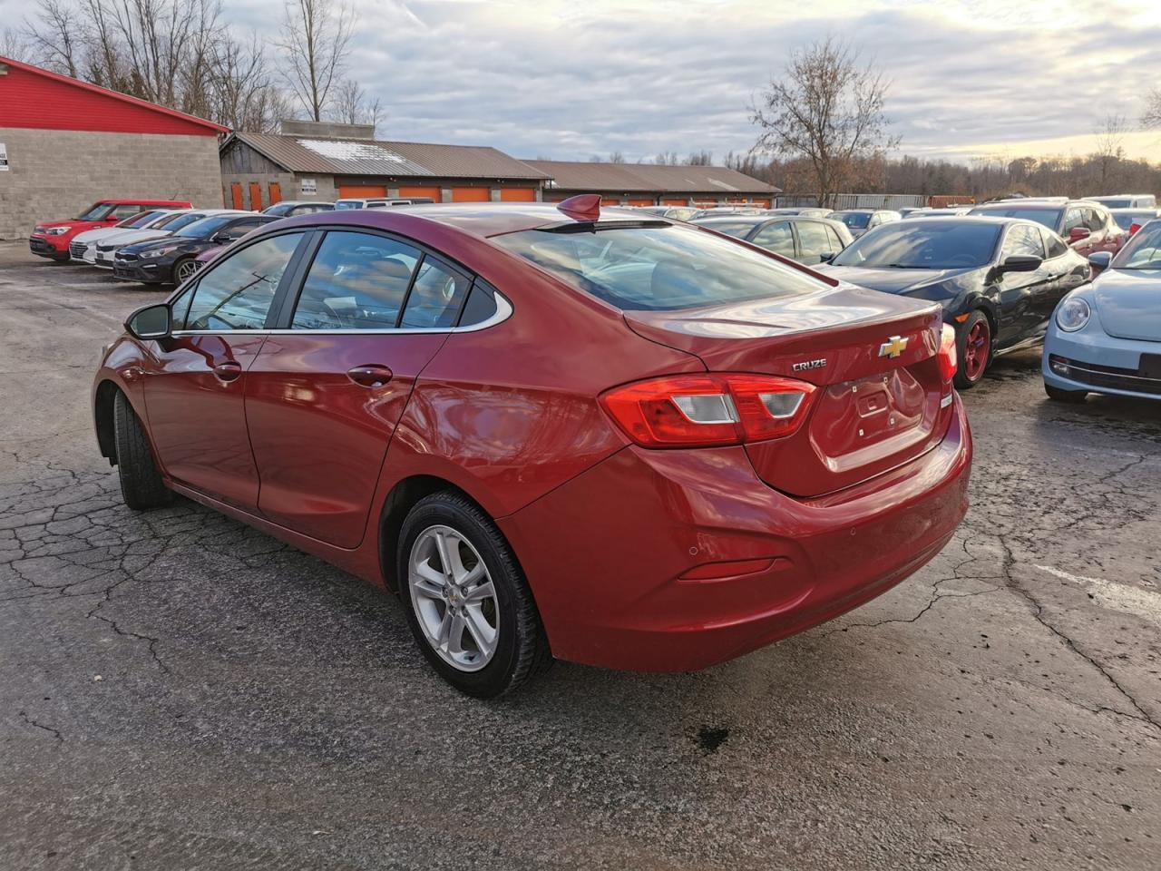 2017 Chevrolet Cruze LT Photo