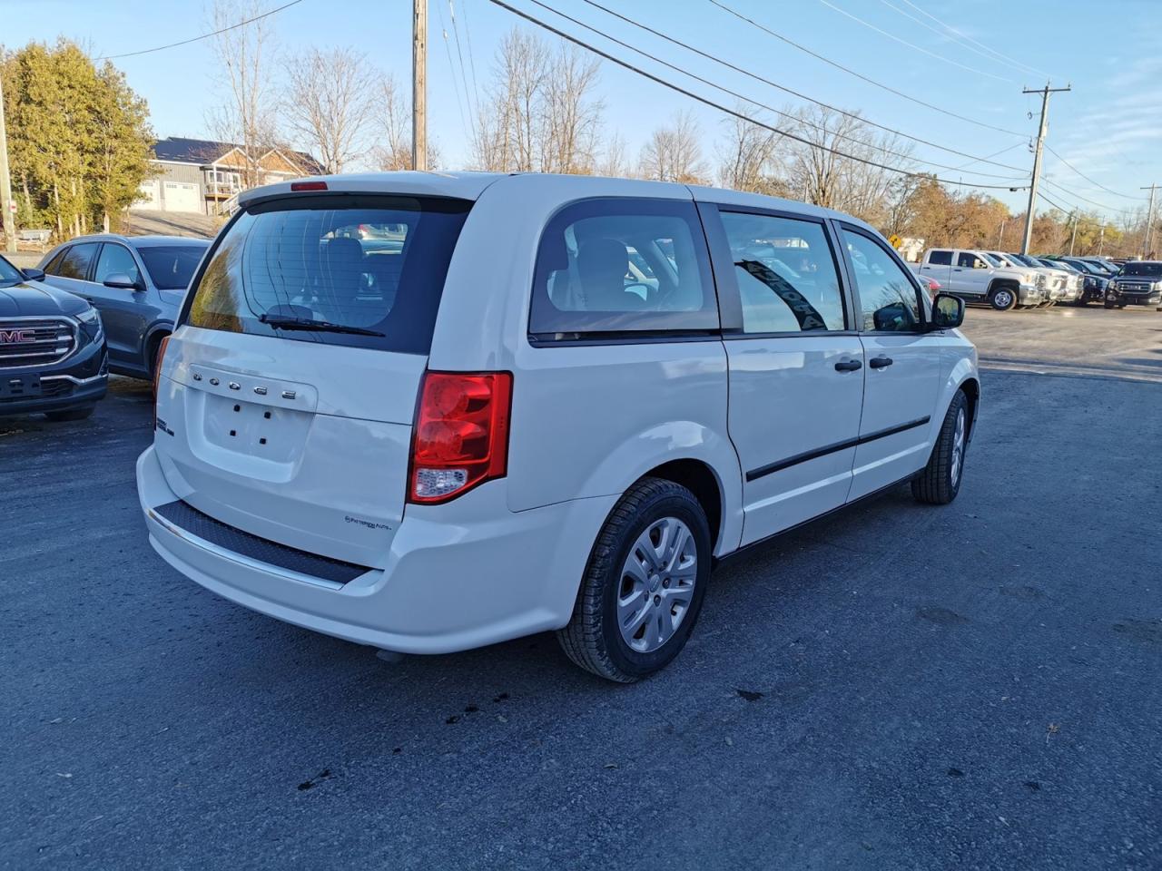 2016 Dodge Grand Caravan SE Plus - Photo #5