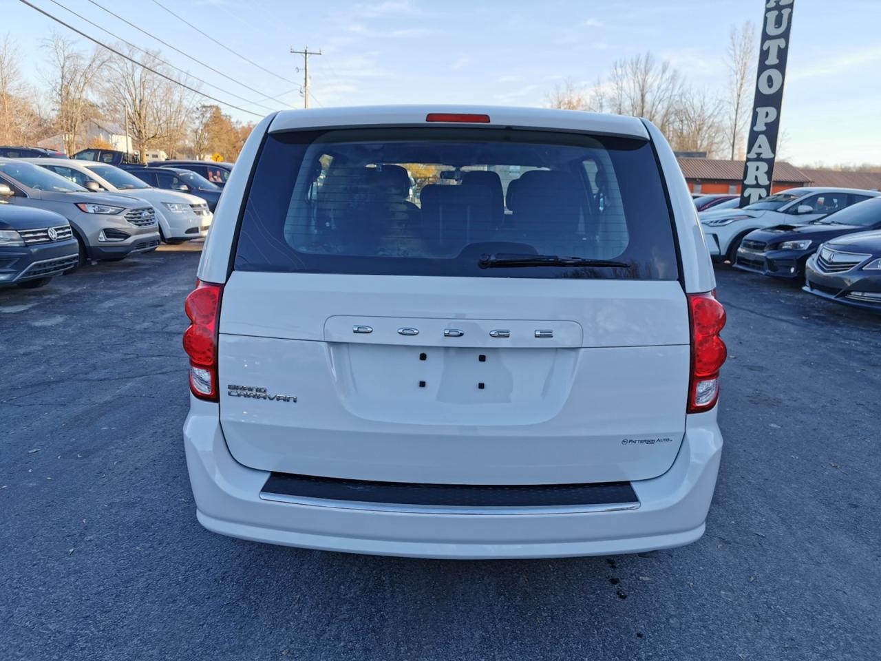 2016 Dodge Grand Caravan SE Plus - Photo #6