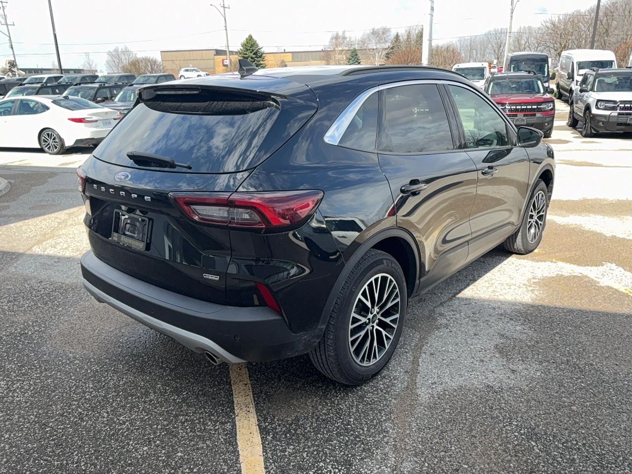 2024 Ford Escape PHEV, 2.5L, REAR CAMERA, REMOTE START! Photo4