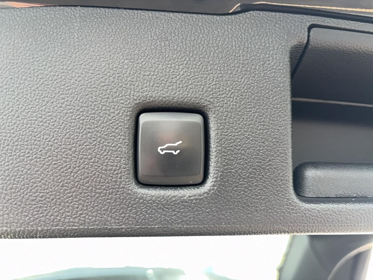 2024 Ford Escape PHEV, 2.5L, REAR CAMERA, REMOTE START! Photo