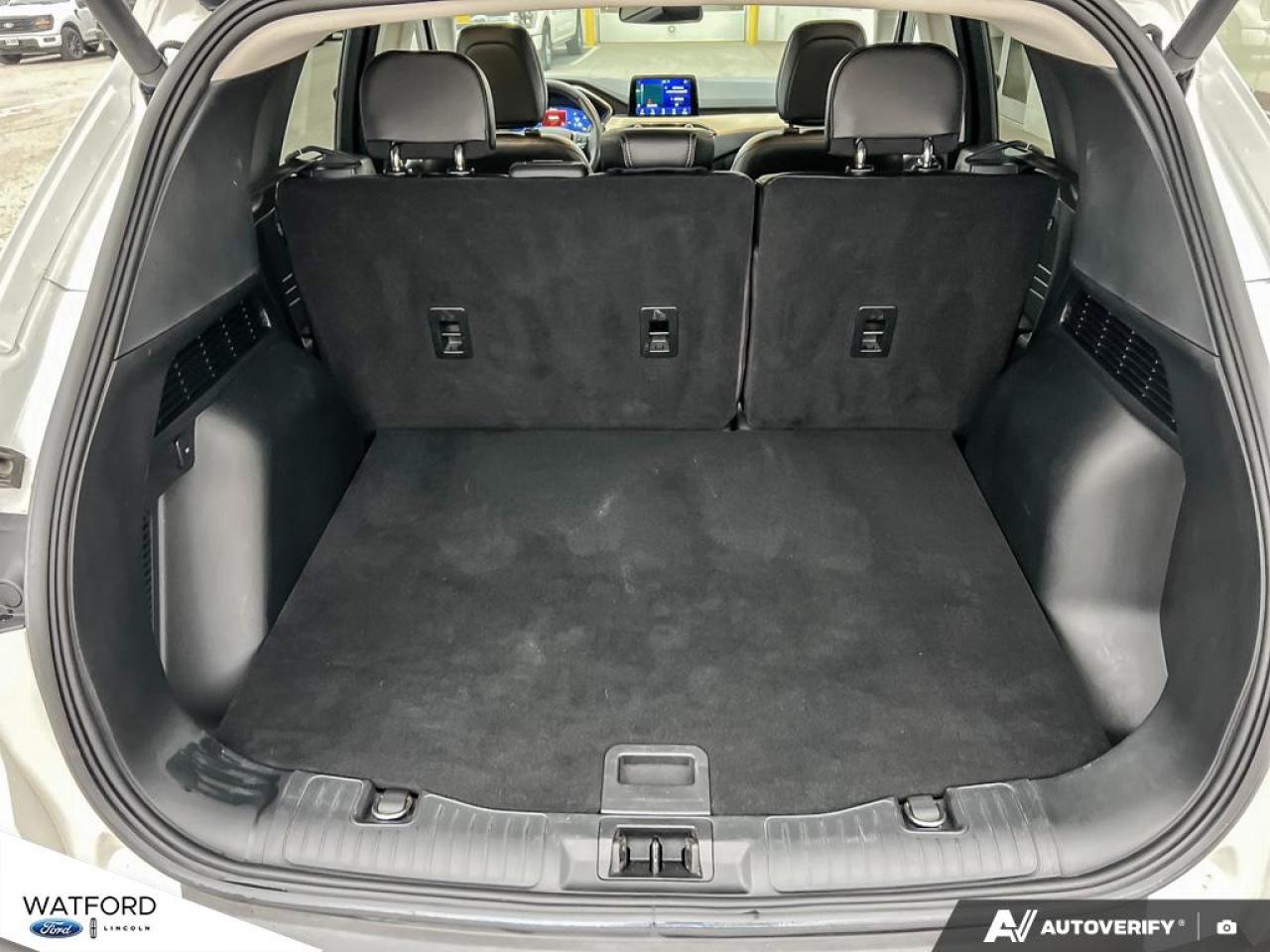 2021 Ford Escape Titanium AWD Photo