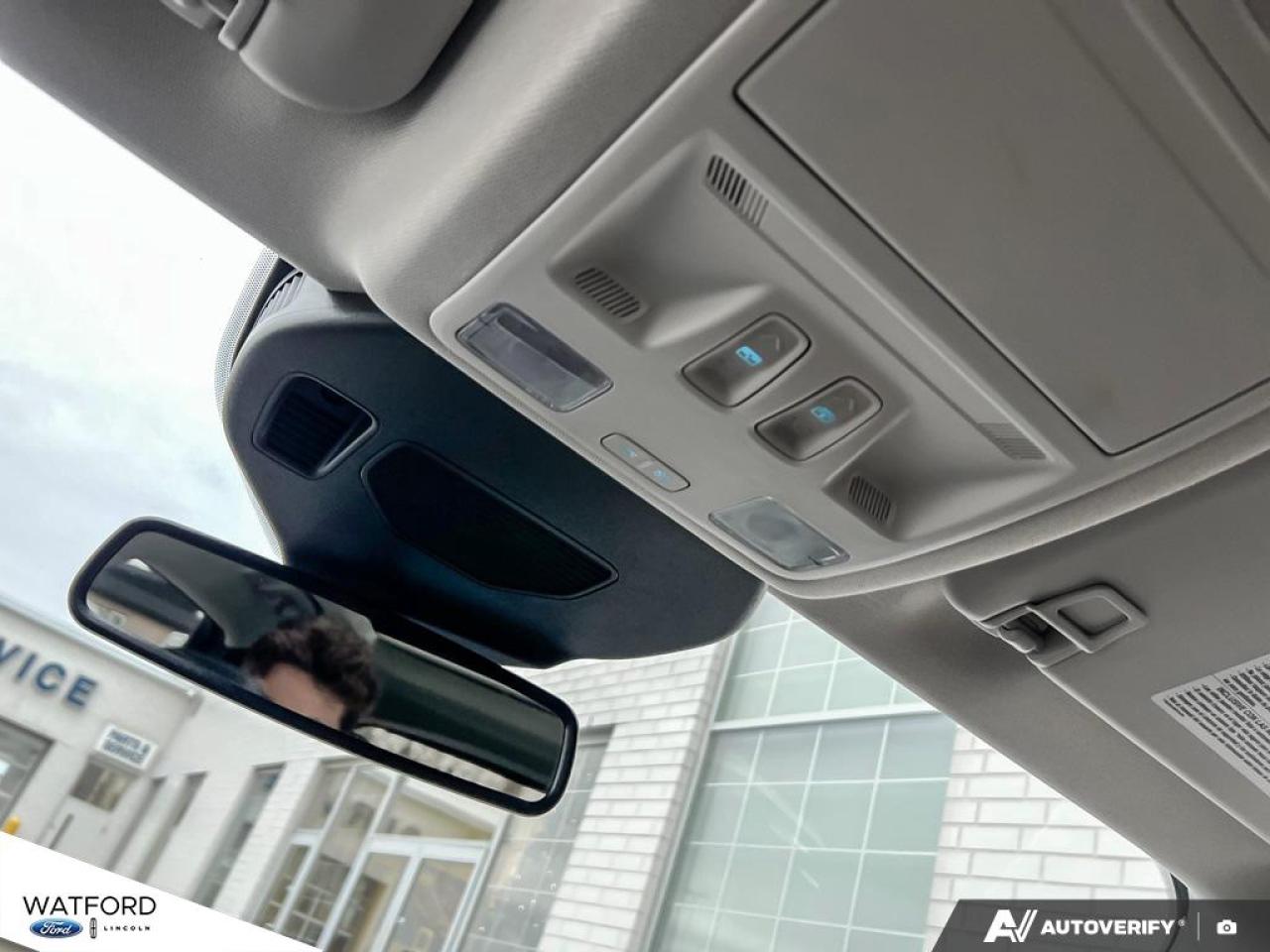 2021 Ford Escape Titanium AWD Photo