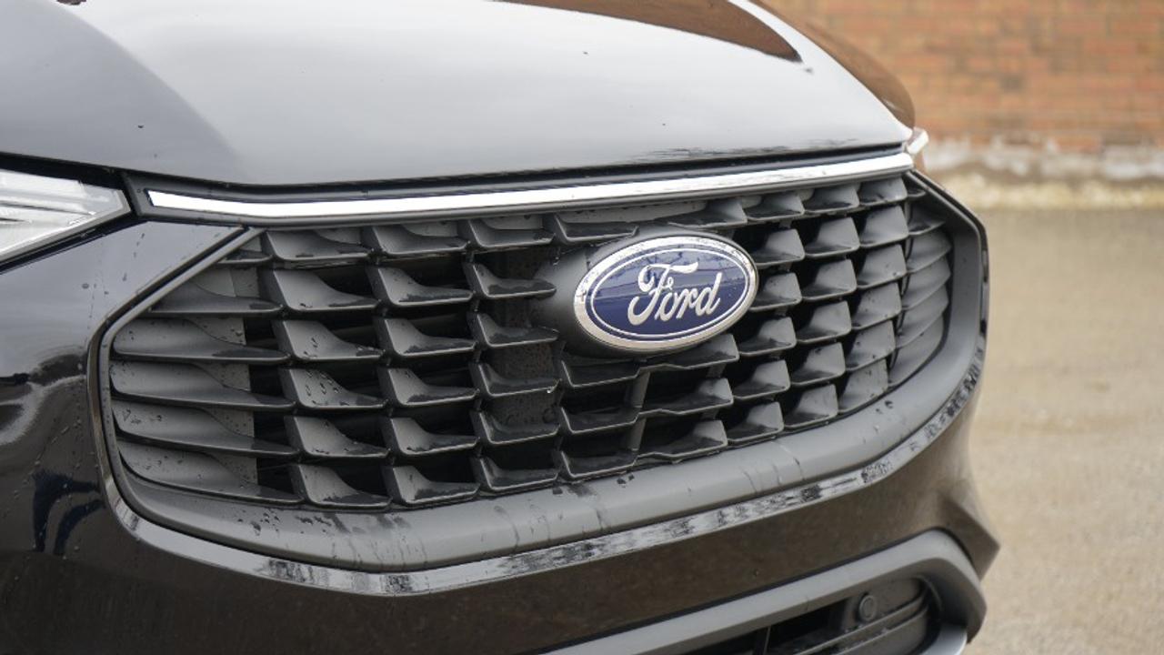 2026 Ford Escape Plug-in Hybrid Photo