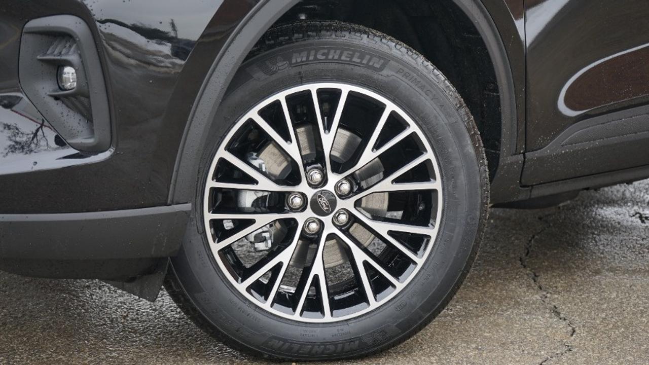 2026 Ford Escape Plug-in Hybrid Photo