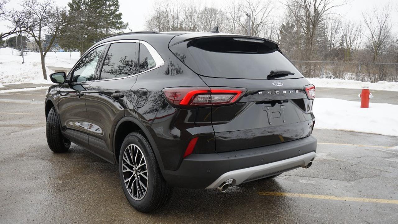 2026 Ford Escape Plug-in Hybrid Photo