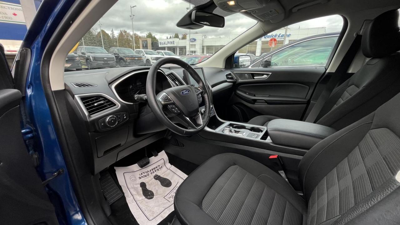 2021 Ford Edge SEL Photo