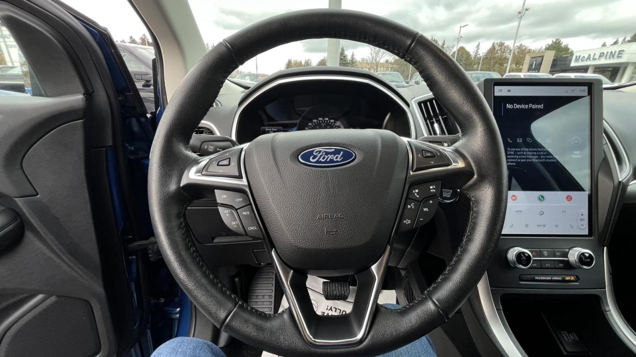 2021 Ford Edge SEL Photo