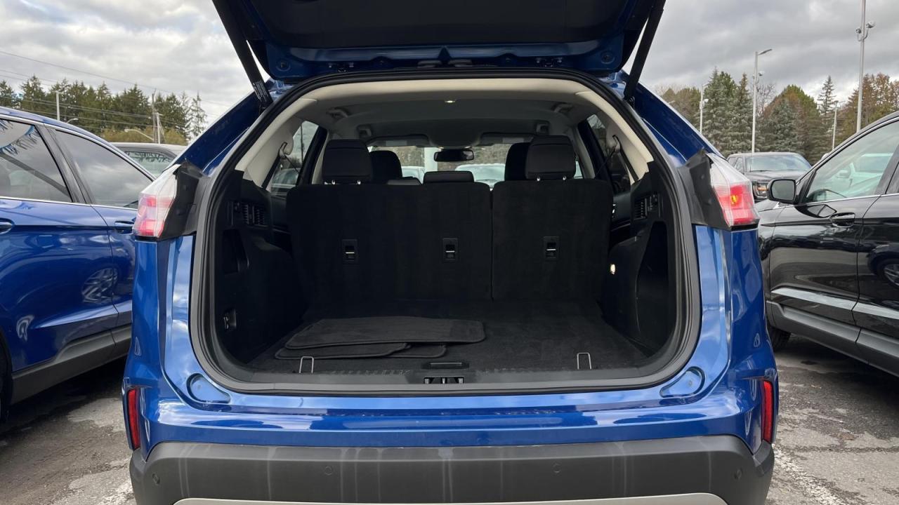 2021 Ford Edge SEL Photo