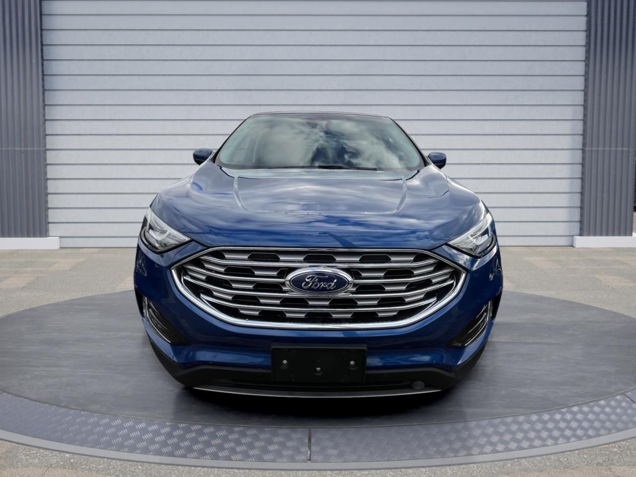 2021 Ford Edge SEL Photo