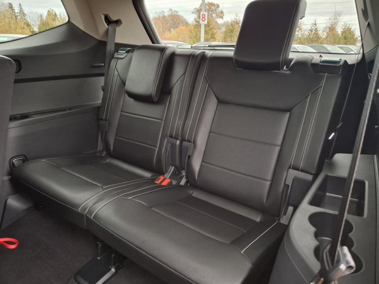 2023 Volkswagen Atlas Comfortline AWD | Leather | Heated Seats | Power Liftgate | 3rd Row | Keyless Entry | CarPlay & More Photo