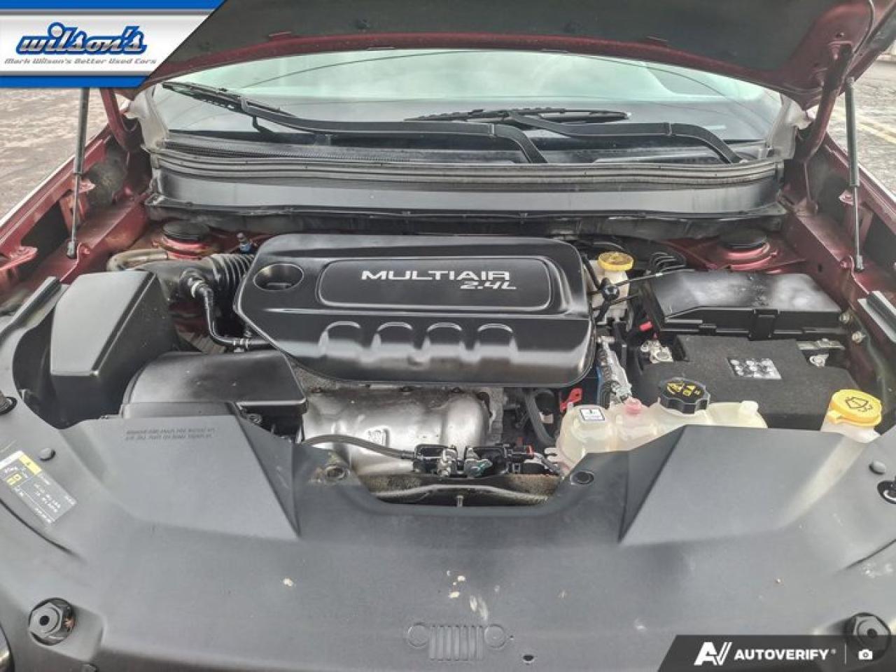 2019 Jeep Cherokee Sport 4WD | Heated Wheel + Seats | Remote Start | CarPlay + Android | Rear Camera | and More ! Photo