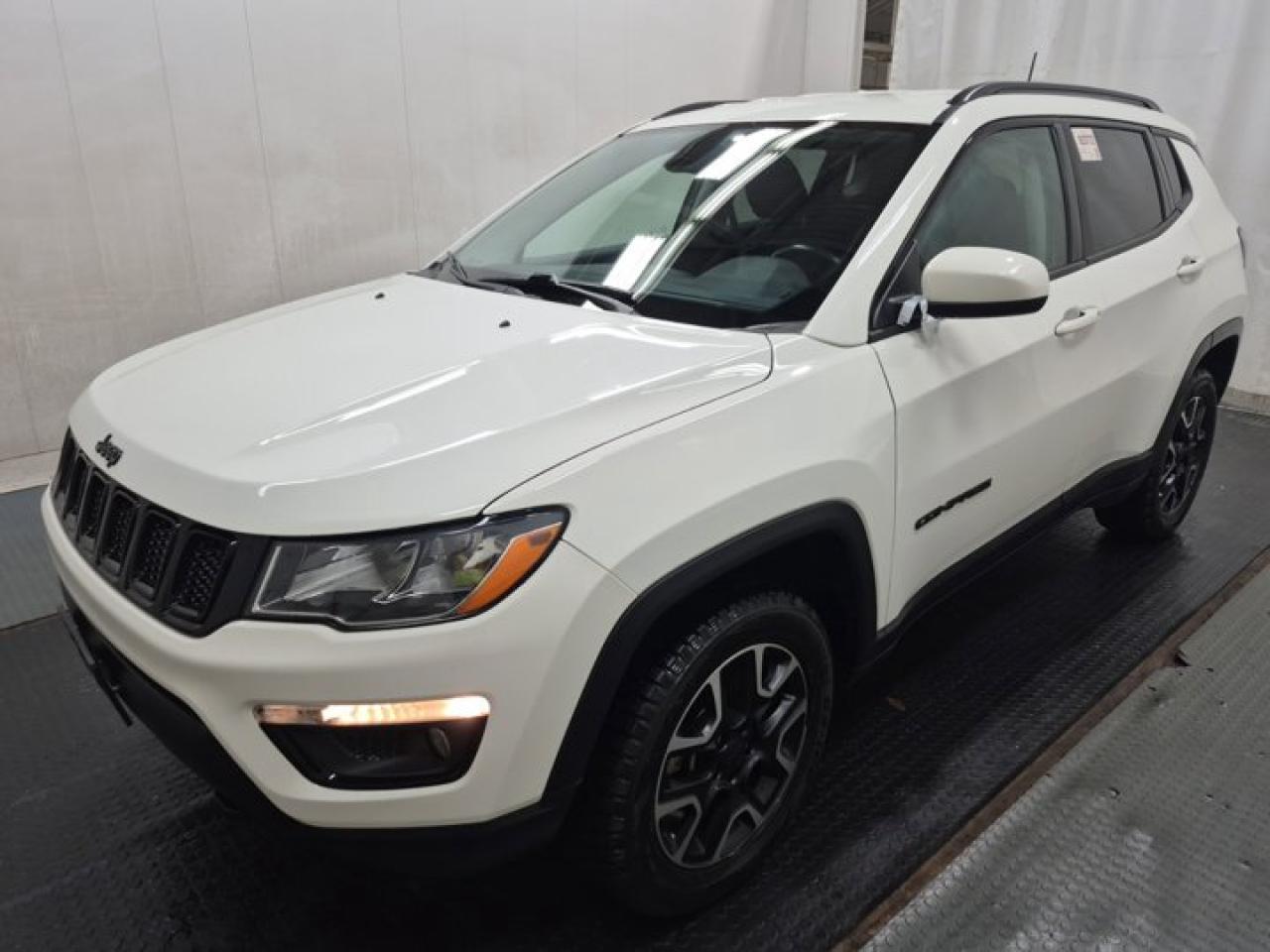 Used 2020 Jeep Compass Upland Edition 4WD | Heated Seats + Steering | Bluetooth | Alloys | and Much More ! for sale in Guelph, ON