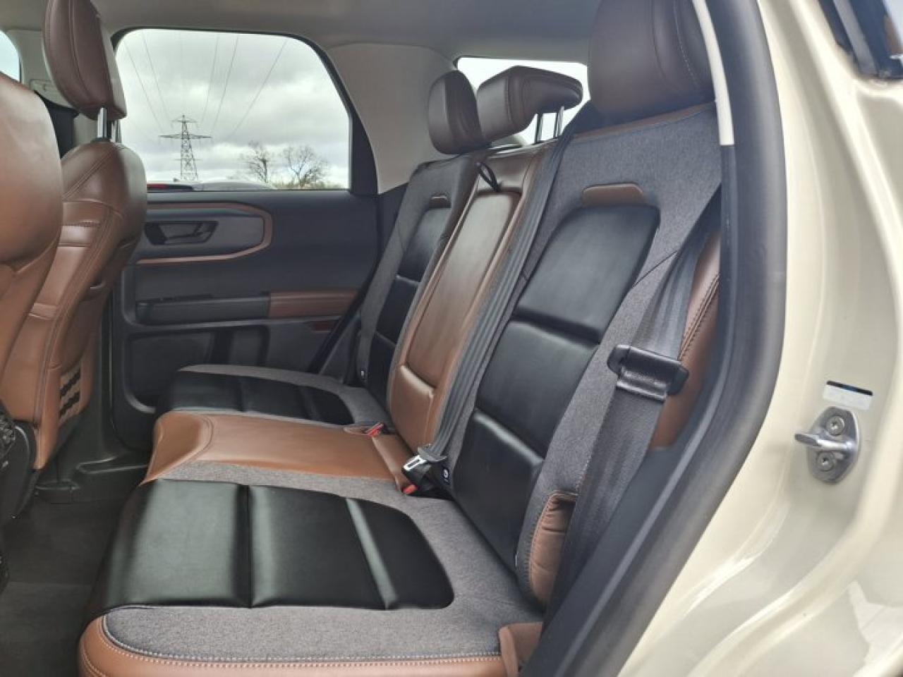 2024 Ford Bronco Sport Outer Banks 4WD | Sunroof | Wireless Charging | Tech Pkg | Co-Pilot 360+ Pkg | B&O Audio and More ! Photo