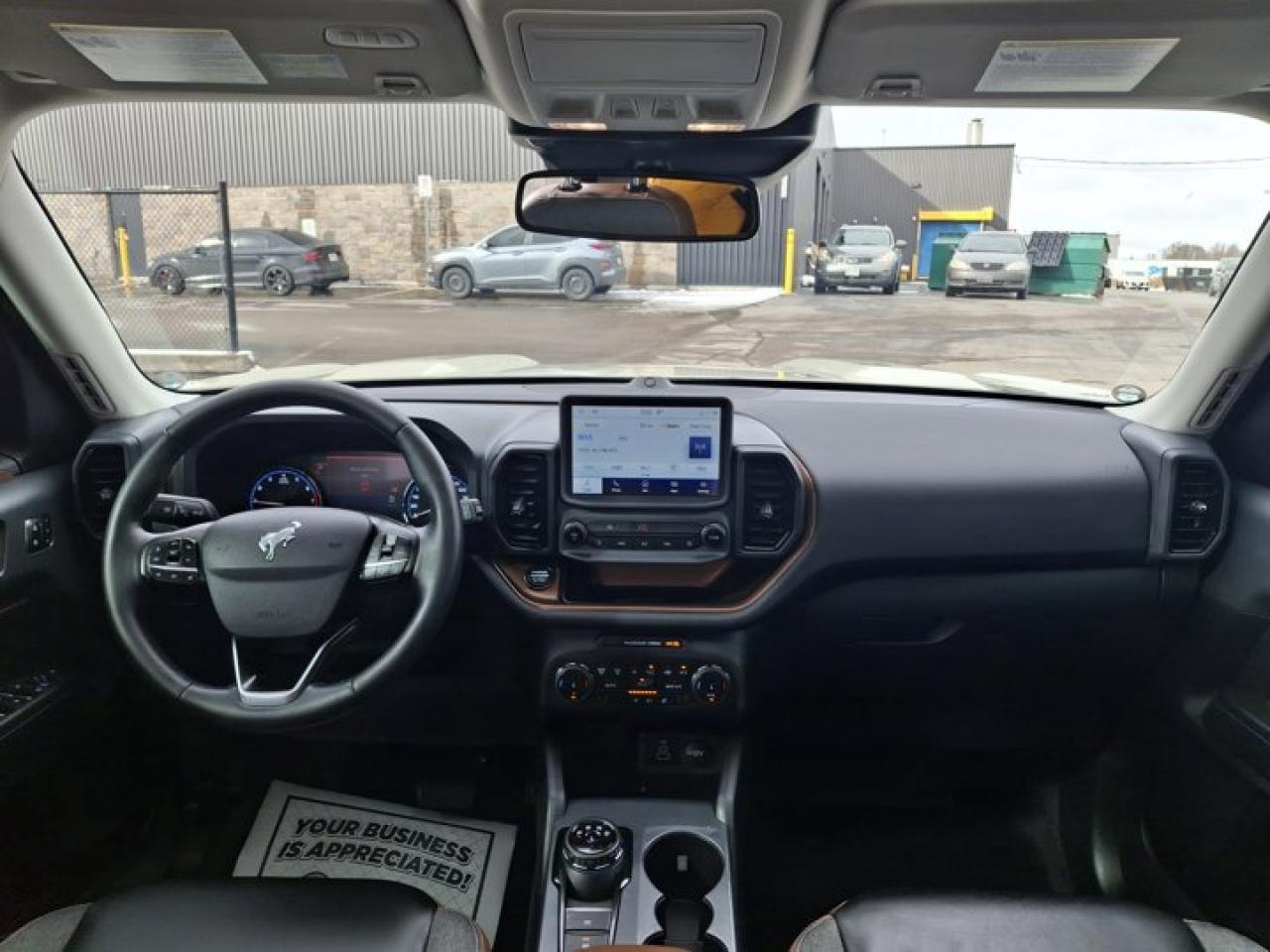 2024 Ford Bronco Sport Outer Banks 4WD | Sunroof | Wireless Charging | Tech Pkg | Co-Pilot 360+ Pkg | B&O Audio and More ! Photo