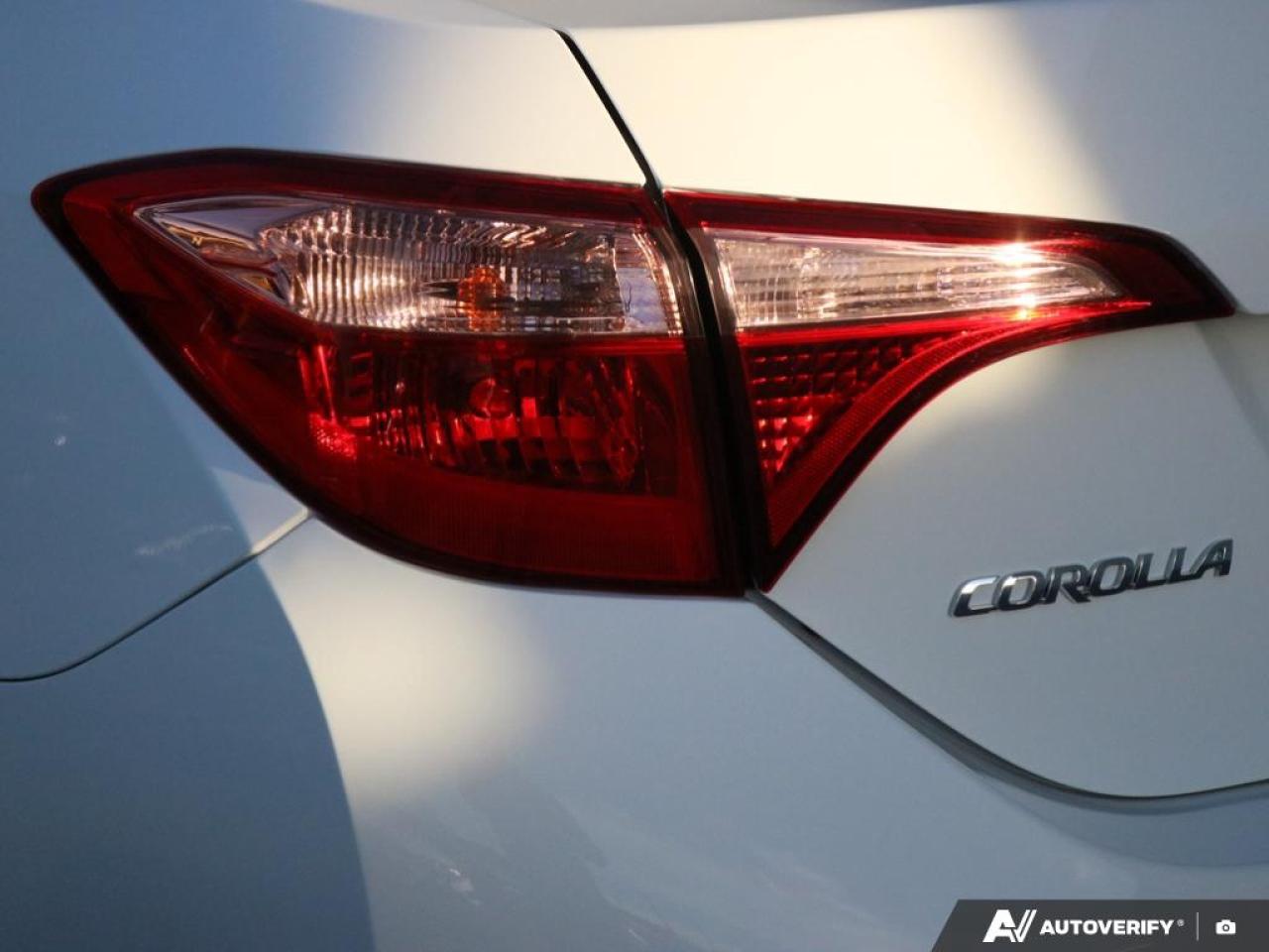 2018 Toyota Corolla LE Photo