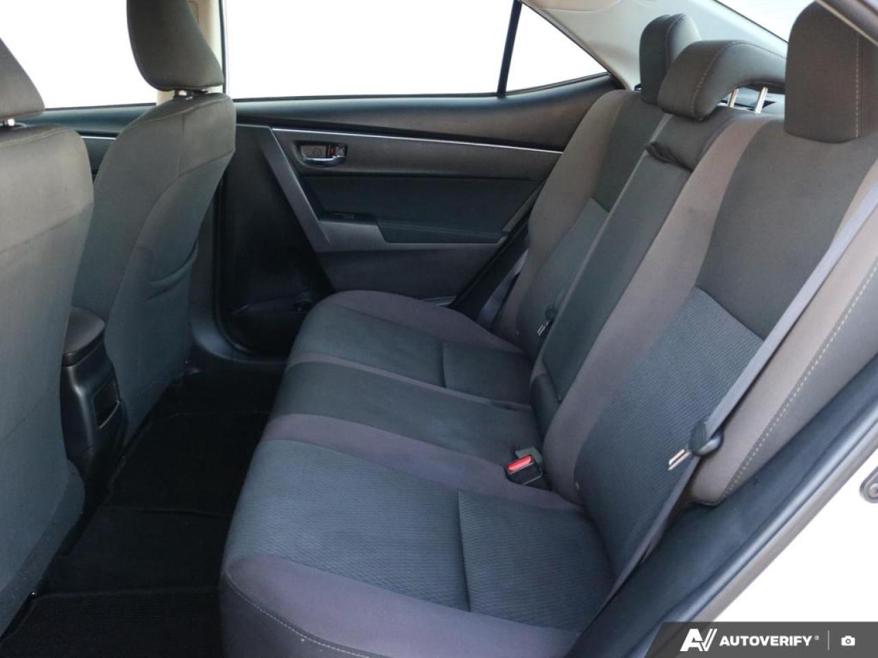 2018 Toyota Corolla LE Photo