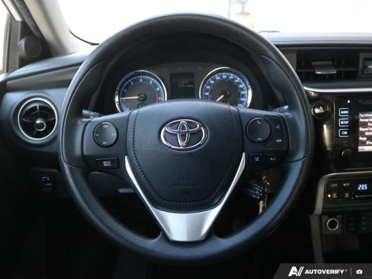 2018 Toyota Corolla LE Photo