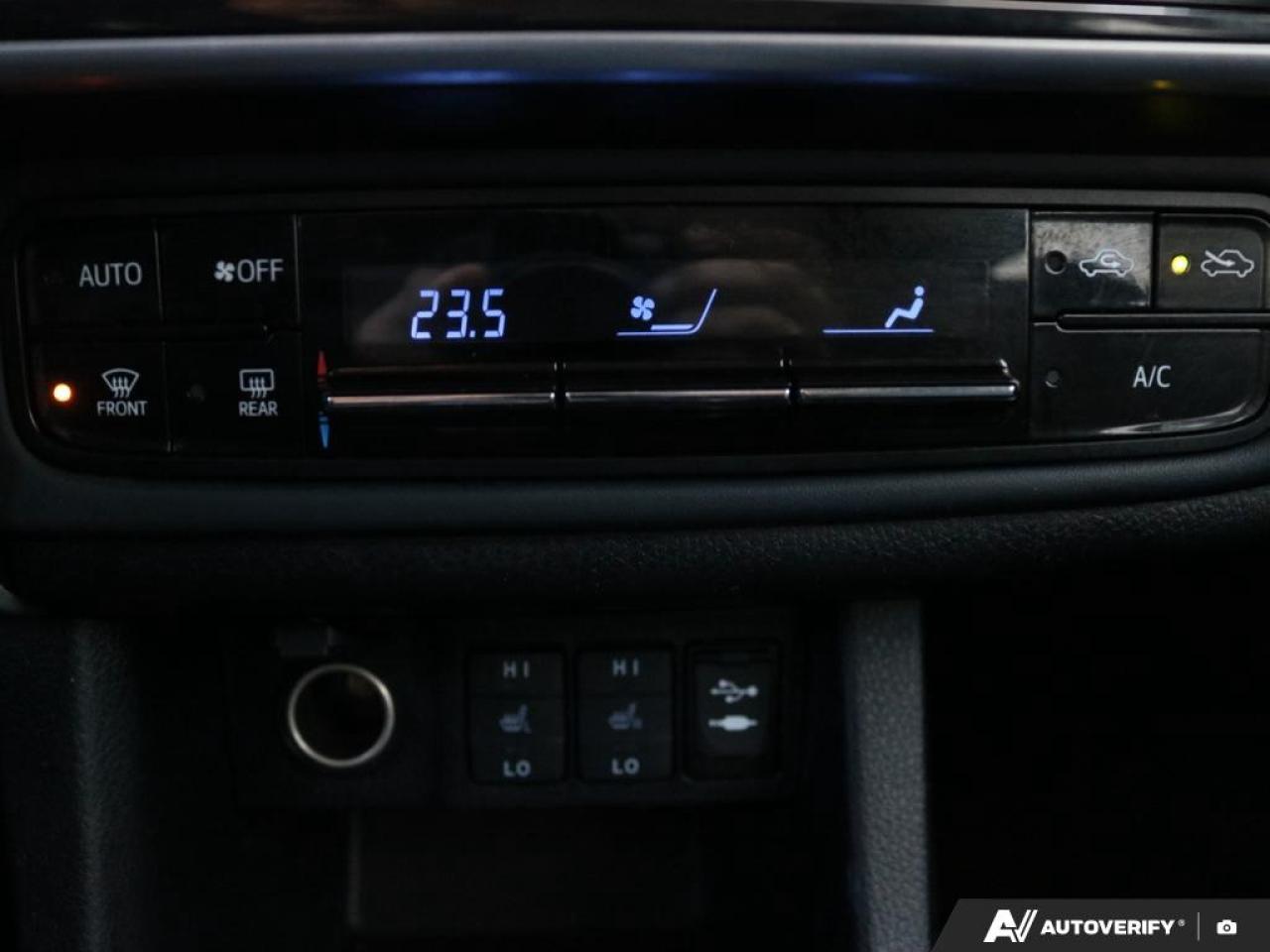 2018 Toyota Corolla LE Photo