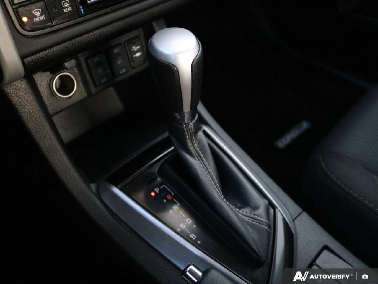 2018 Toyota Corolla LE Photo