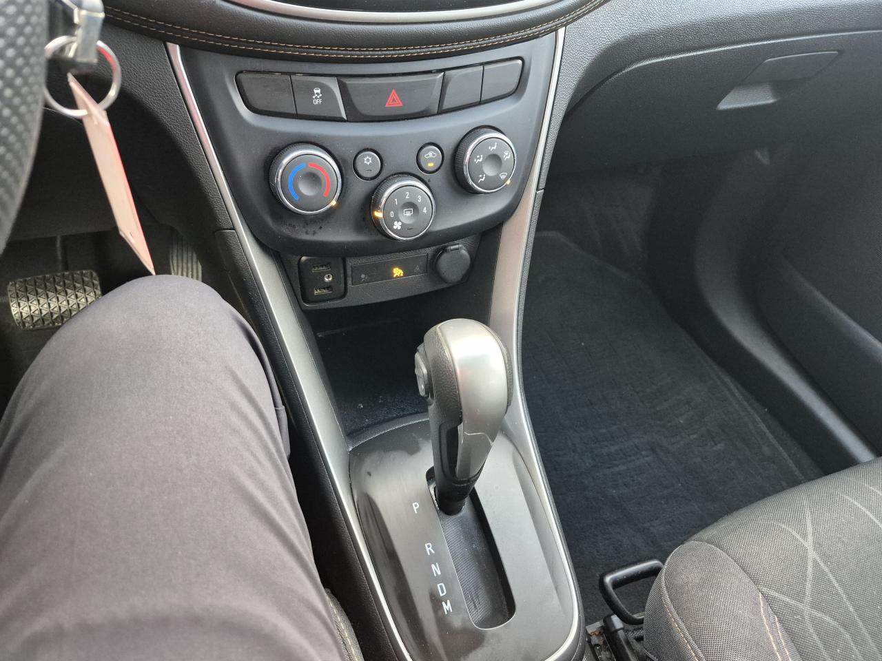 2019 Chevrolet Trax LT AWD Photo25