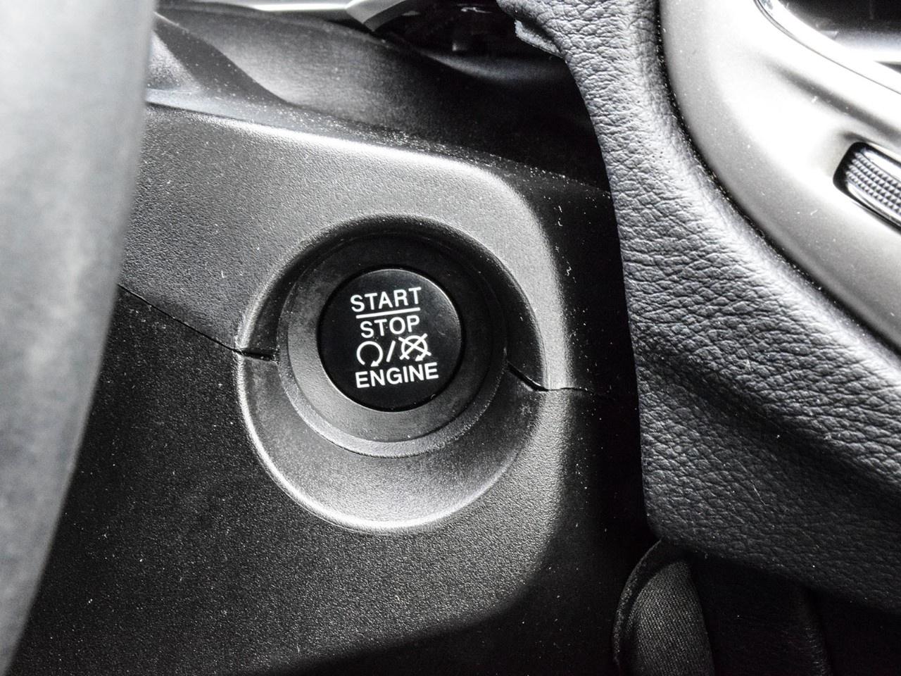 2017 Jeep Compass 4WD 4DR NORTH Photo